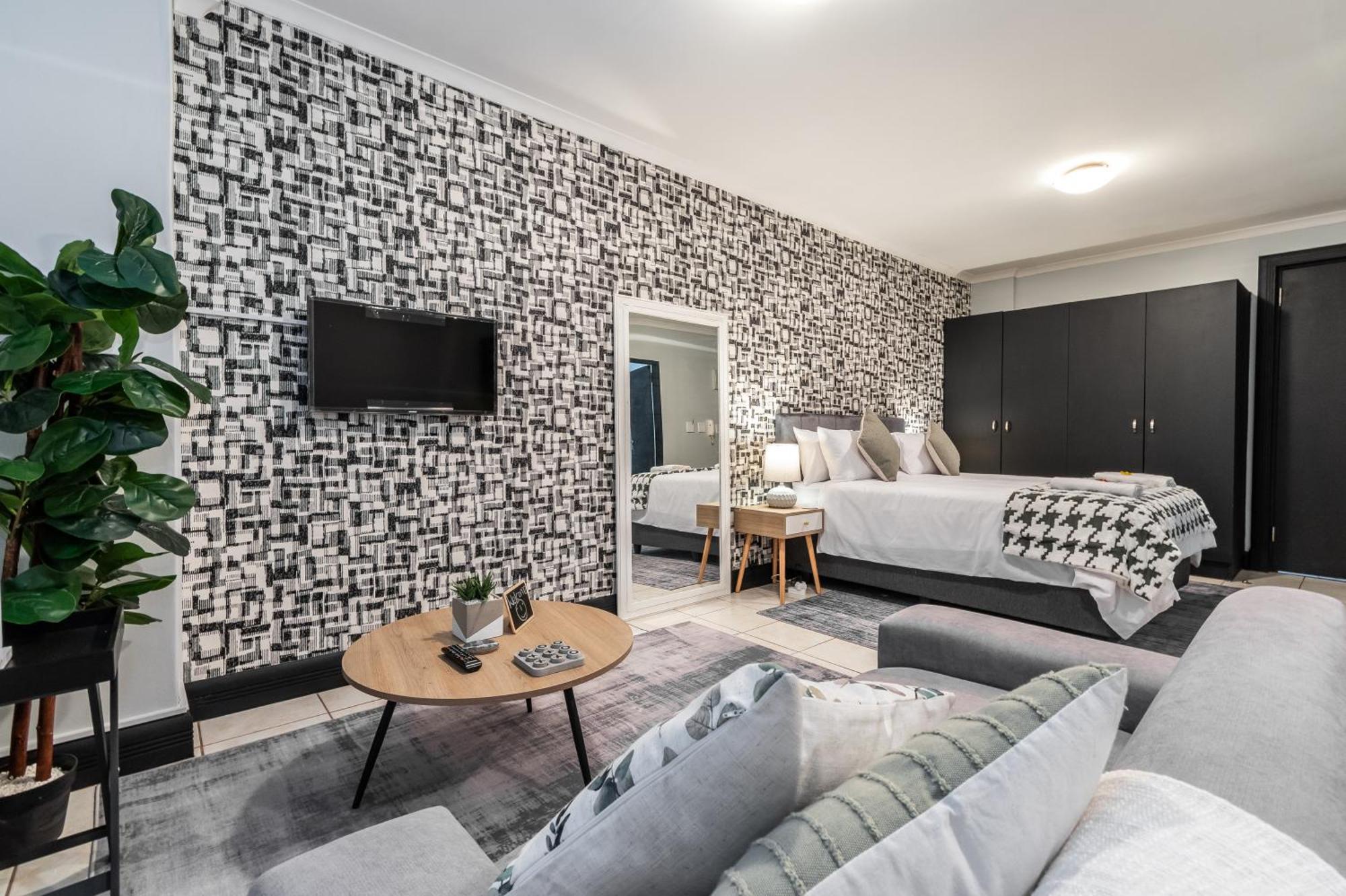 شقة The Square 135- Studio With Free Parking, Pool & Gym Access كيب تاون المظهر الخارجي الصورة
