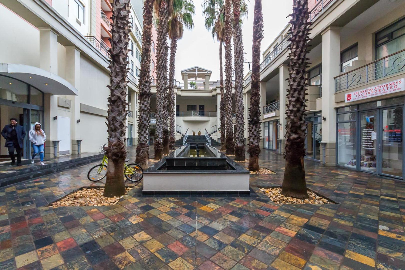شقة The Square 135- Studio With Free Parking, Pool & Gym Access كيب تاون المظهر الخارجي الصورة
